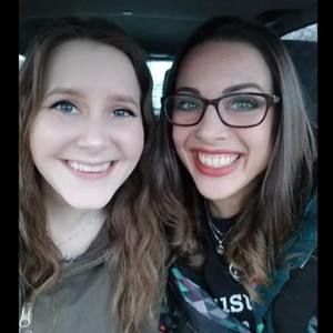 Meet your Posher, Briana